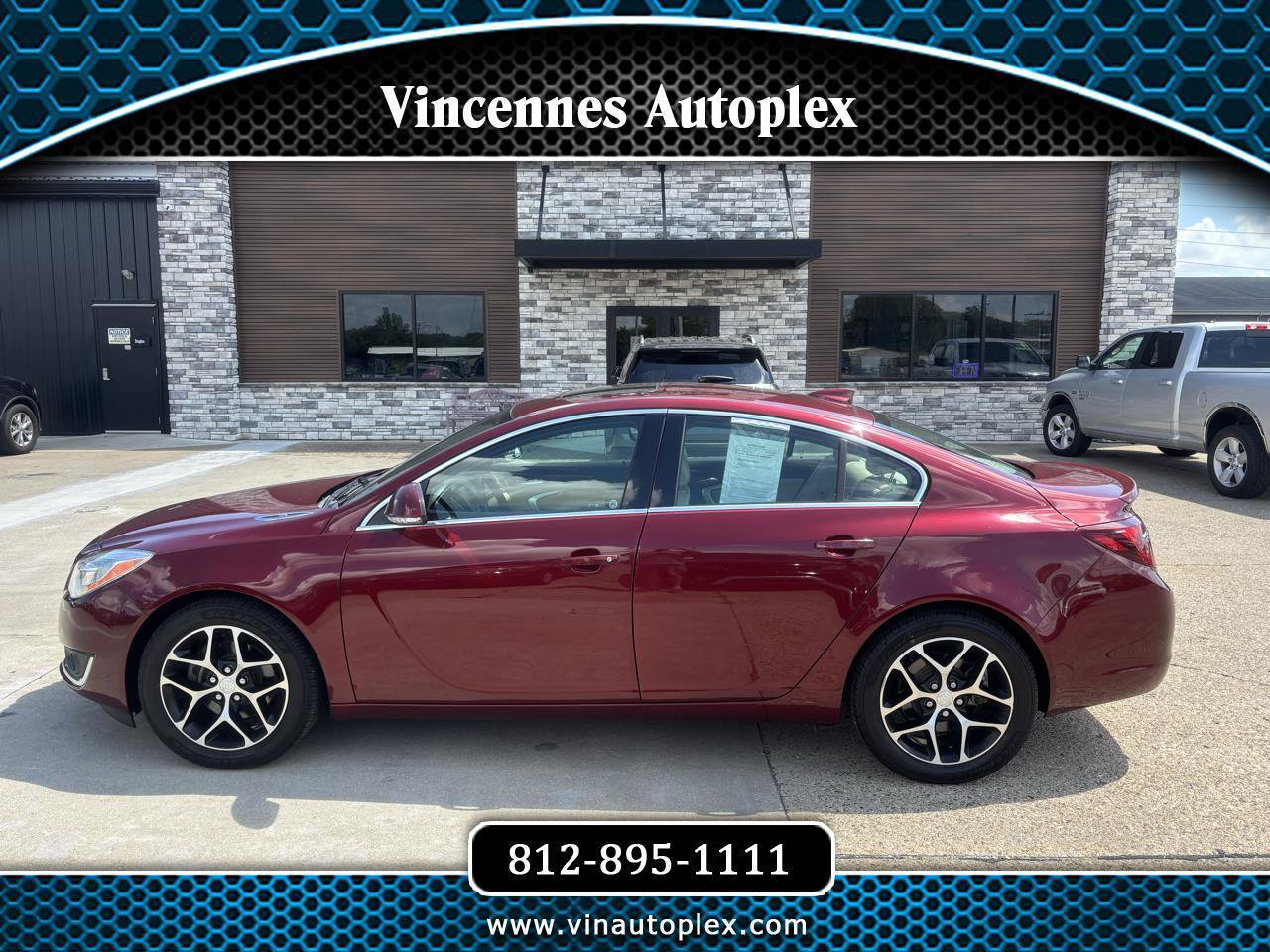 Used 2017 Buick Regal Sport Touring FWD image 1
