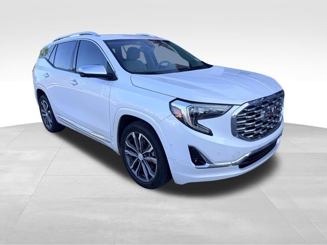 Used 2020 GMC Terrain Denali w/ Denali Premium Package image 3