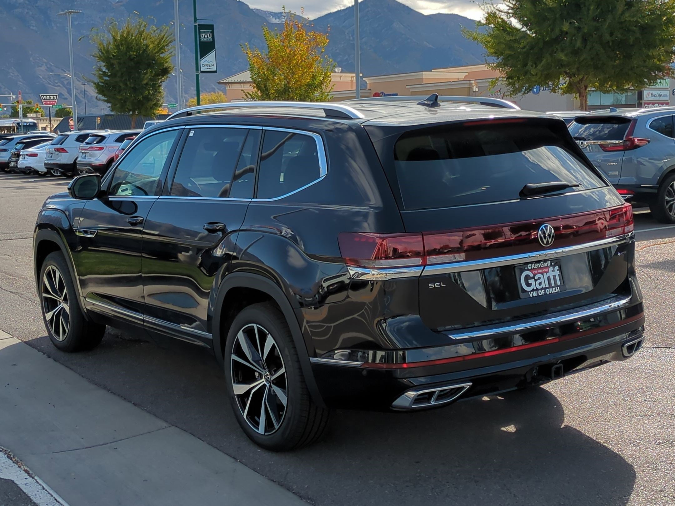 New 2026 Volkswagen Atlas SEL Premium R-Line image 8