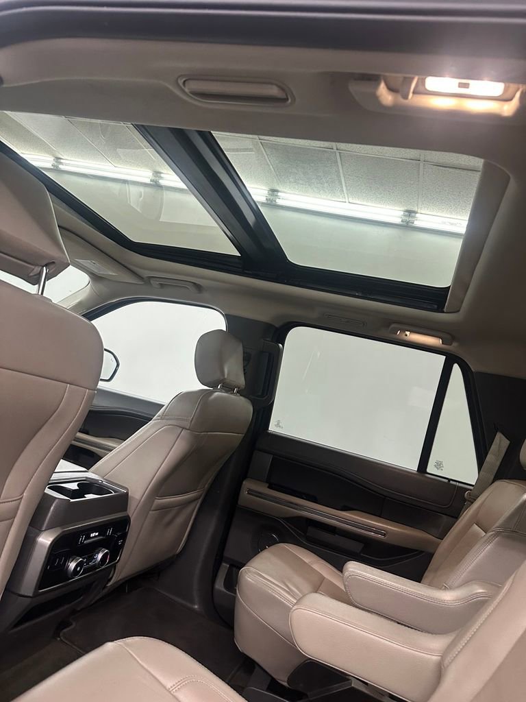 Used 2020 Ford Expedition XLT w/ Equipment Group 202A image 27