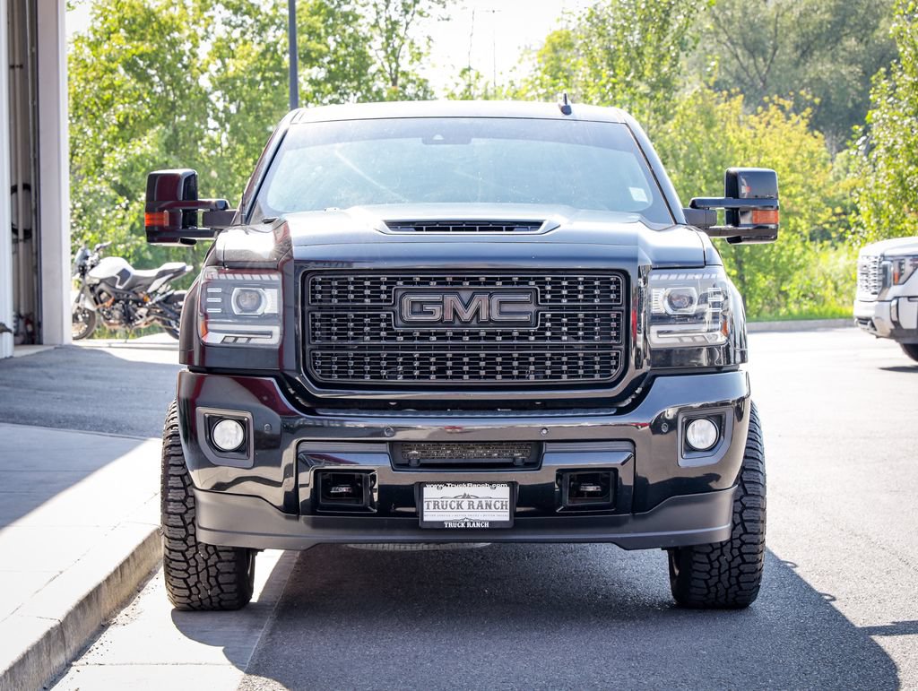 Used 2019 GMC Sierra 3500 Denali w/ Duramax Plus Package AWD/4WD image 9