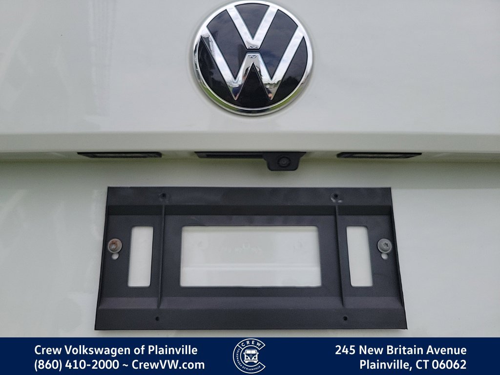 Certified 2023 Volkswagen Taos SE w/ Panoramic Sunroof Package AWD/4WD image 29