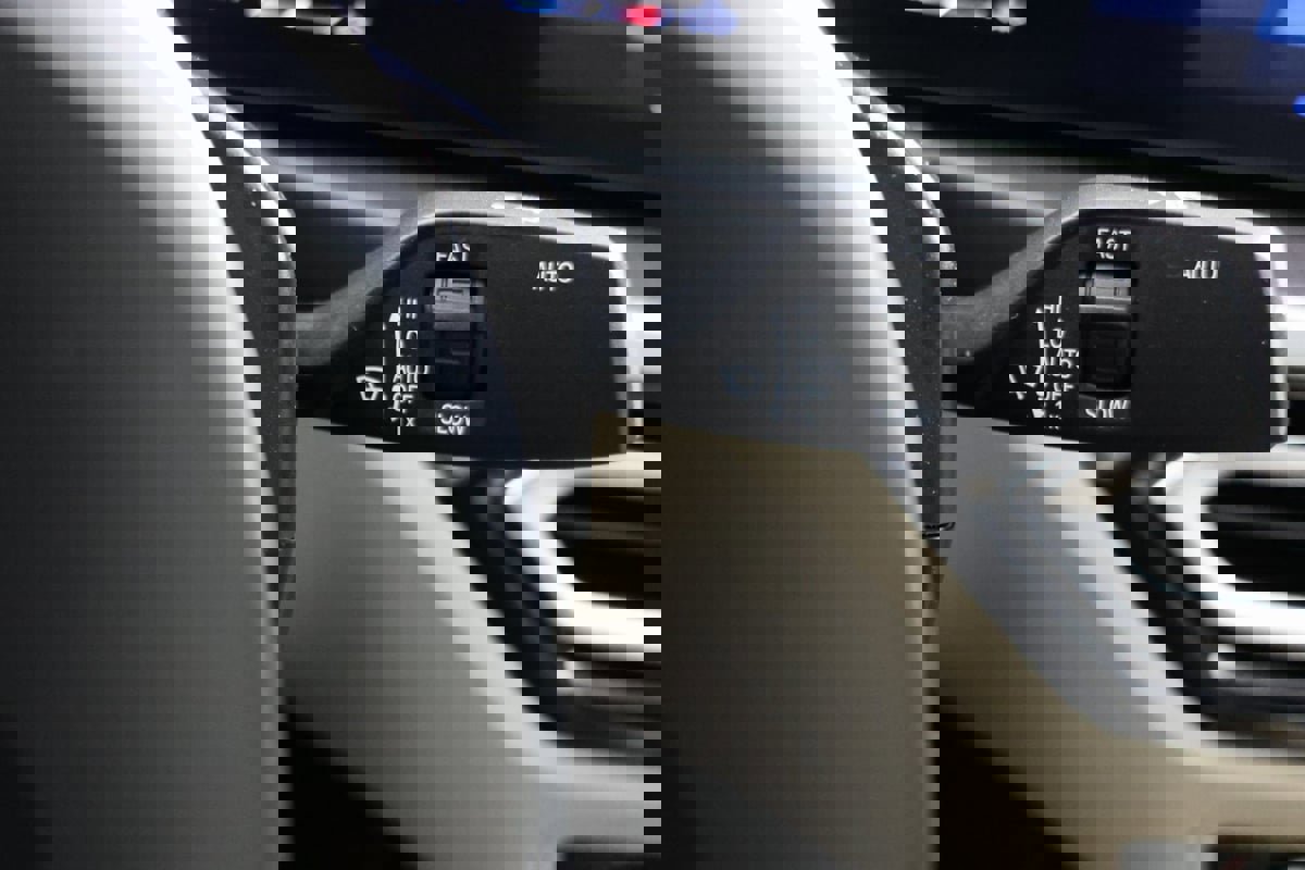 Used 2024 BMW M340i xDrive w/ Premium Package image 28