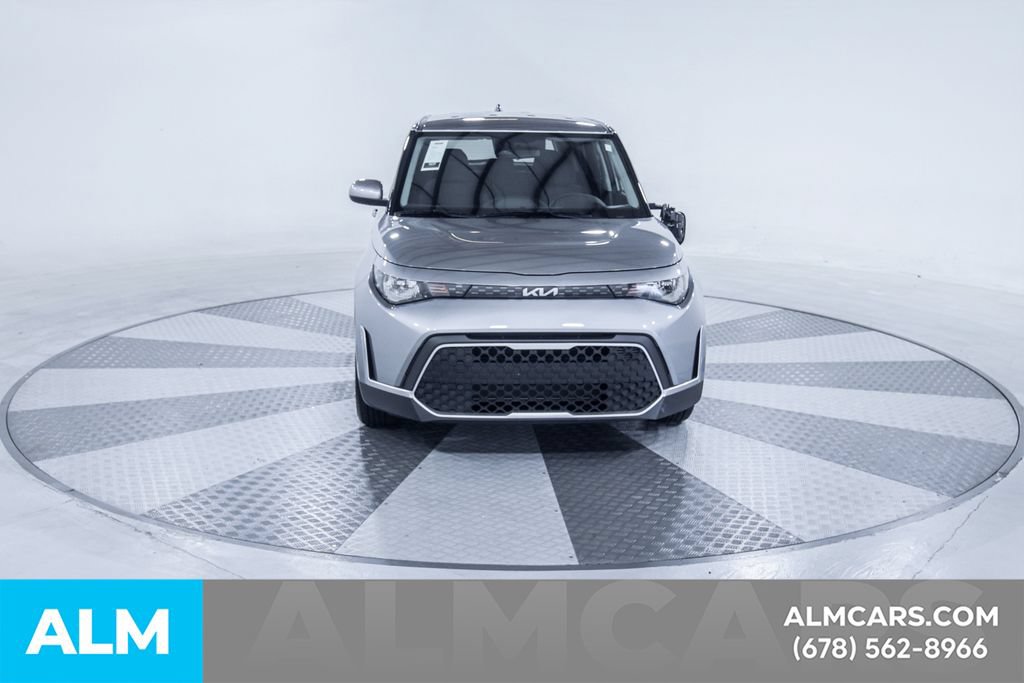 Used 2025 Kia Soul LX FWD image 15