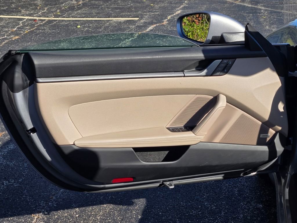 Certified 2025 Porsche 911 Carrera image 23