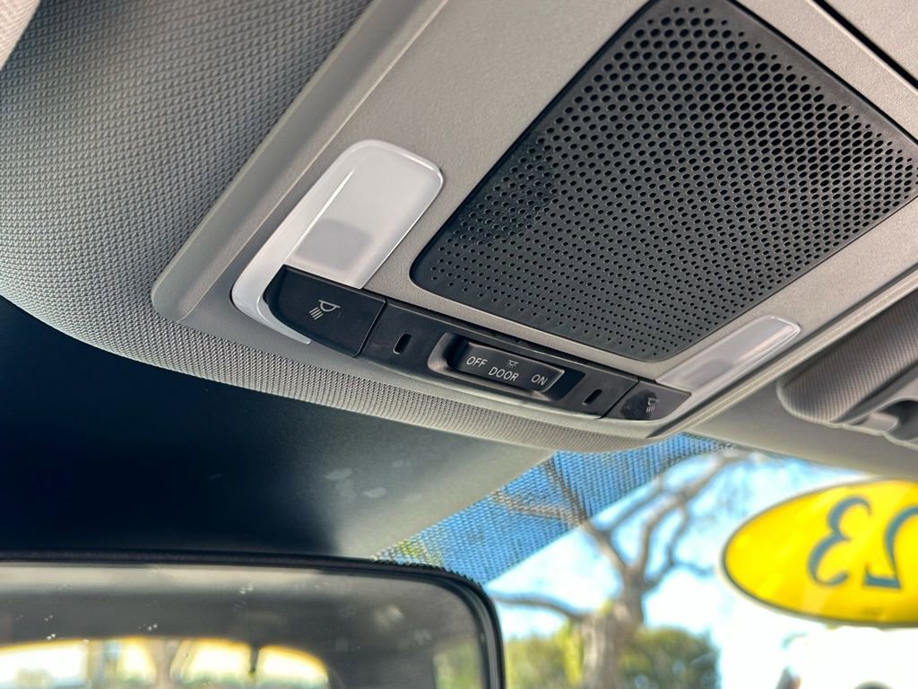 Used 2023 Honda Pilot LX image 50