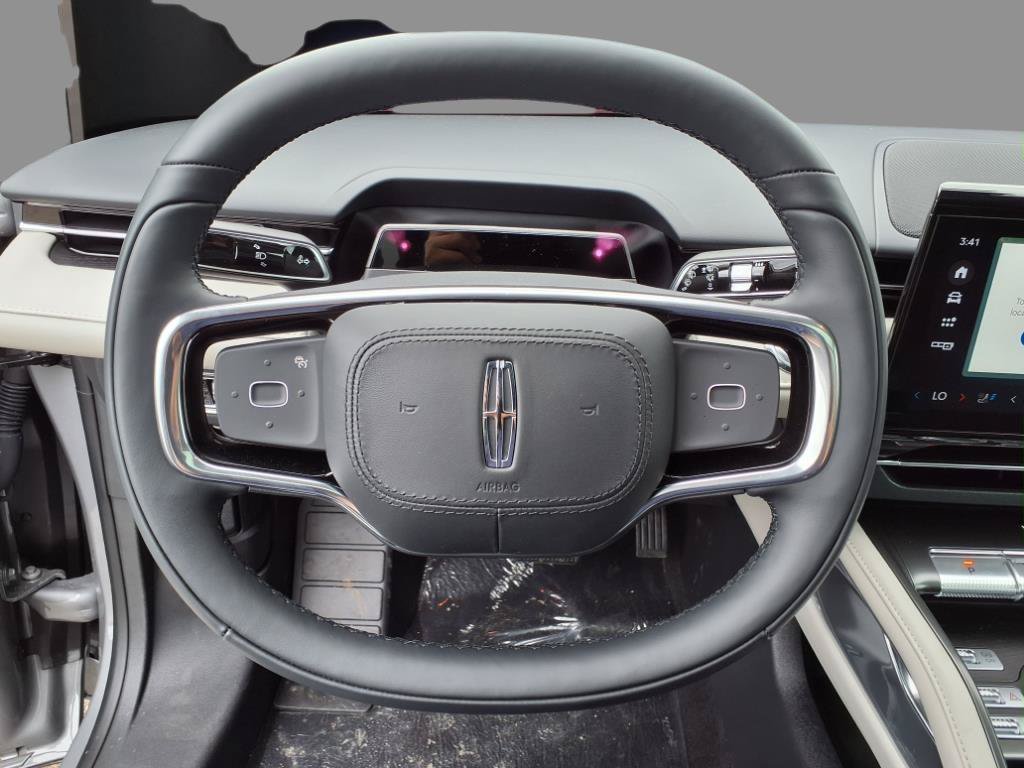 New 2025 Lincoln Nautilus Reserve AWD/4WD image 19