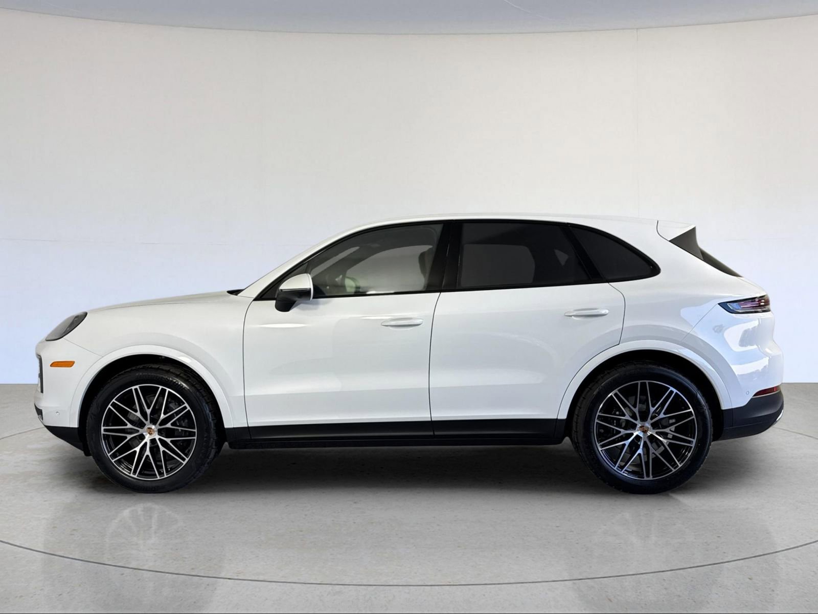 New 2026 Porsche Cayenne AWD/4WD image 2