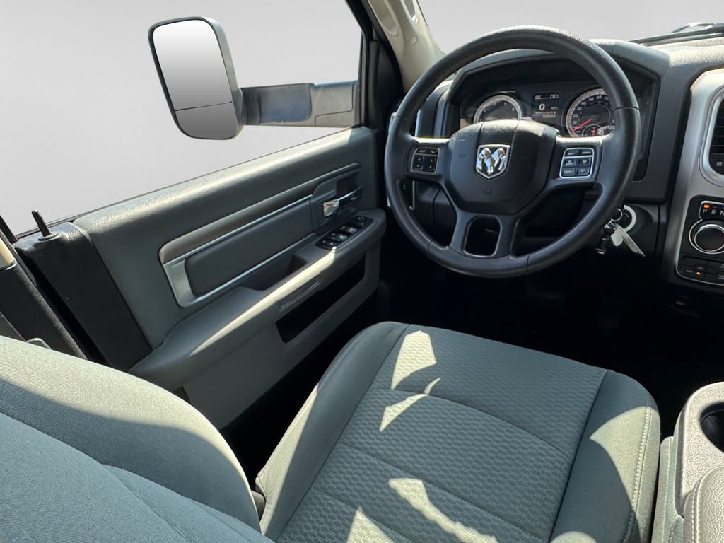 Used 2019 RAM 1500 Classic SLT AWD/4WD image 21