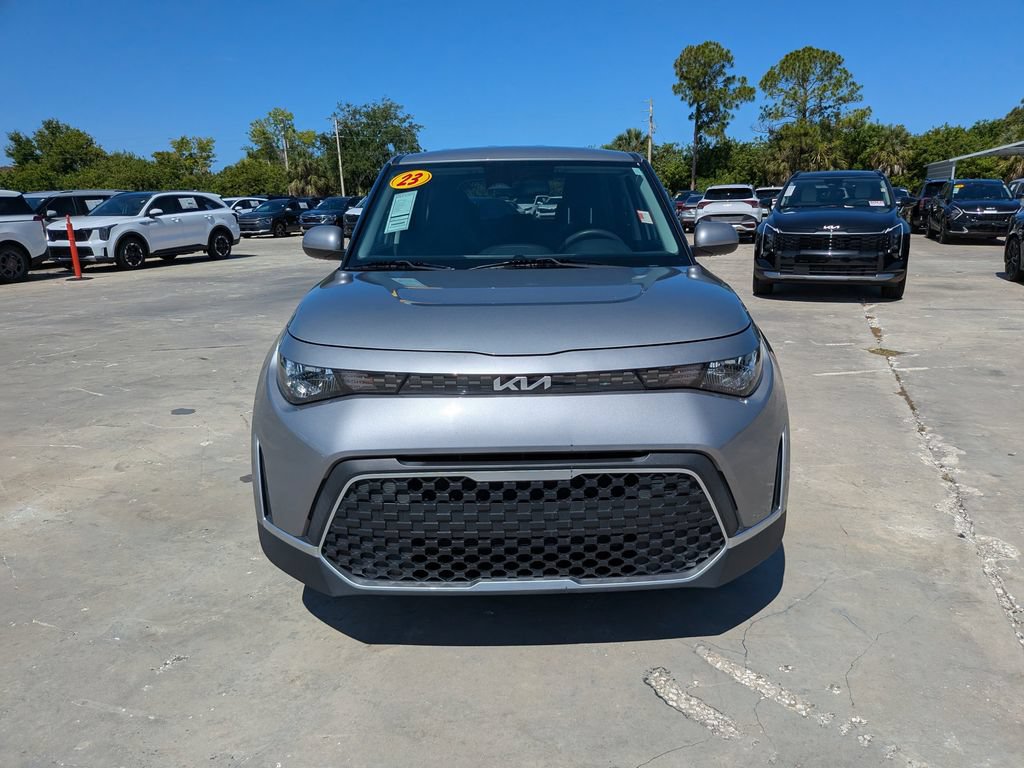 Certified 2023 Kia Soul S FWD image 3