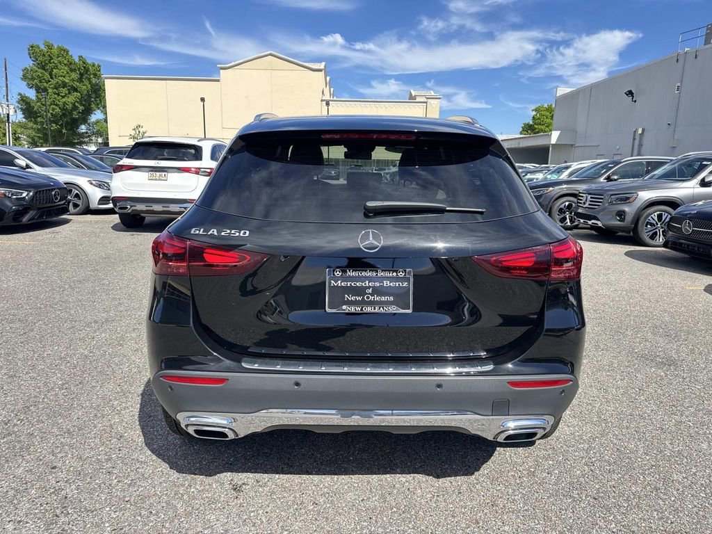 Used 2025 Mercedes-Benz GLA 250 image 6