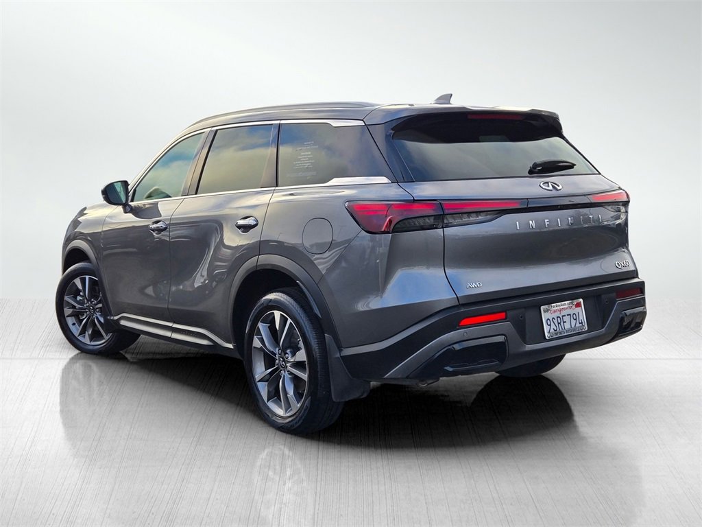 Certified 2025 INFINITI QX60 Luxe image 6