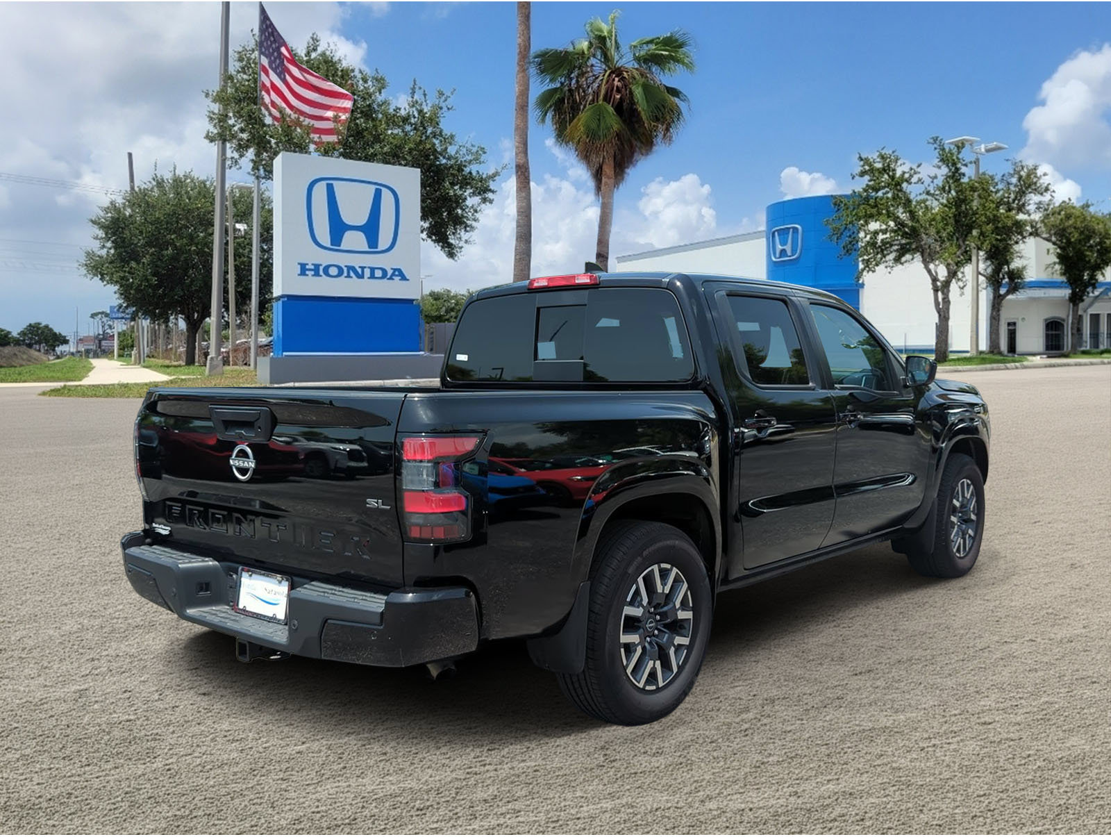 Used 2024 Nissan Frontier SL w/ Technology Package RWD image 5