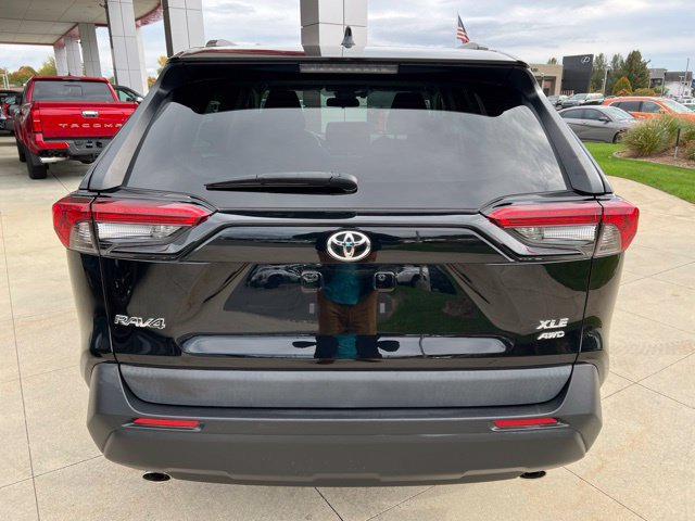 Used 2024 Toyota RAV4 XLE w/ Convenience Package AWD/4WD image 6