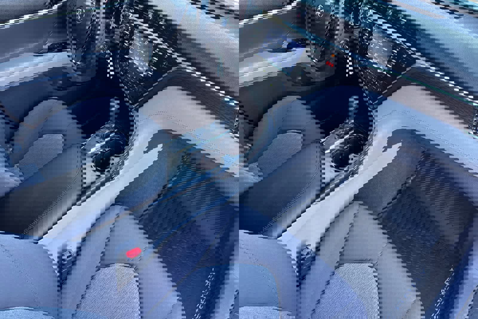 Used 2018 Toyota Camry LE image 15