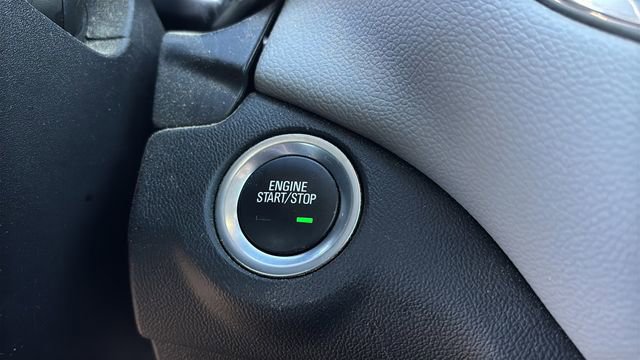 Used 2022 Chevrolet Equinox LS image 24