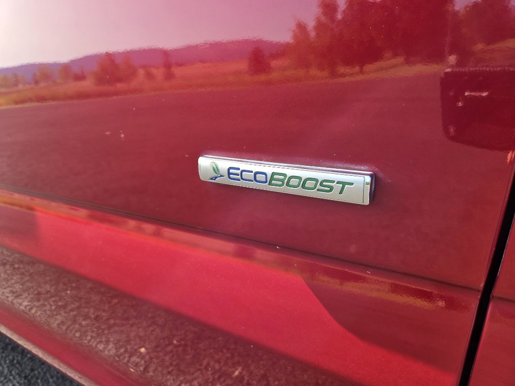 Used 2015 Ford F150 Lariat w/ Equipment Group 502A Luxury image 4