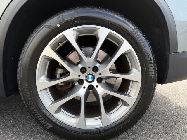 Certified 2025 BMW X5 xDrive40i AWD/4WD image 37