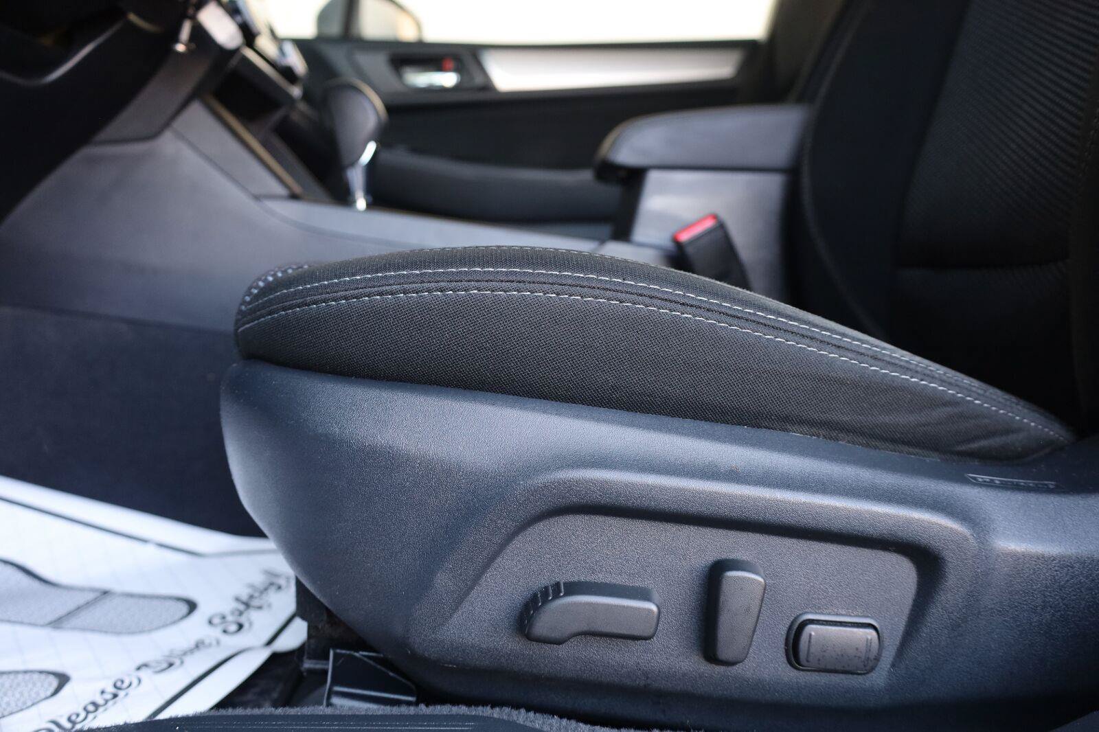 Used 2018 Subaru Outback 2.5i Premium AWD/4WD image 19