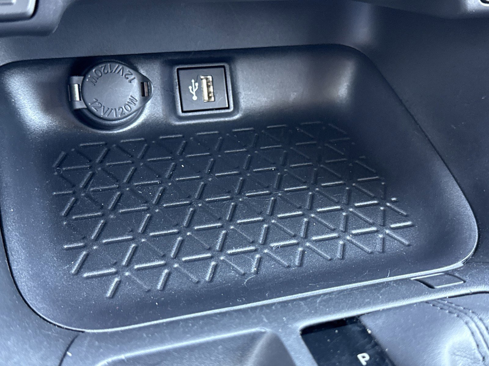 Used 2025 Toyota RAV4 XLE image 26