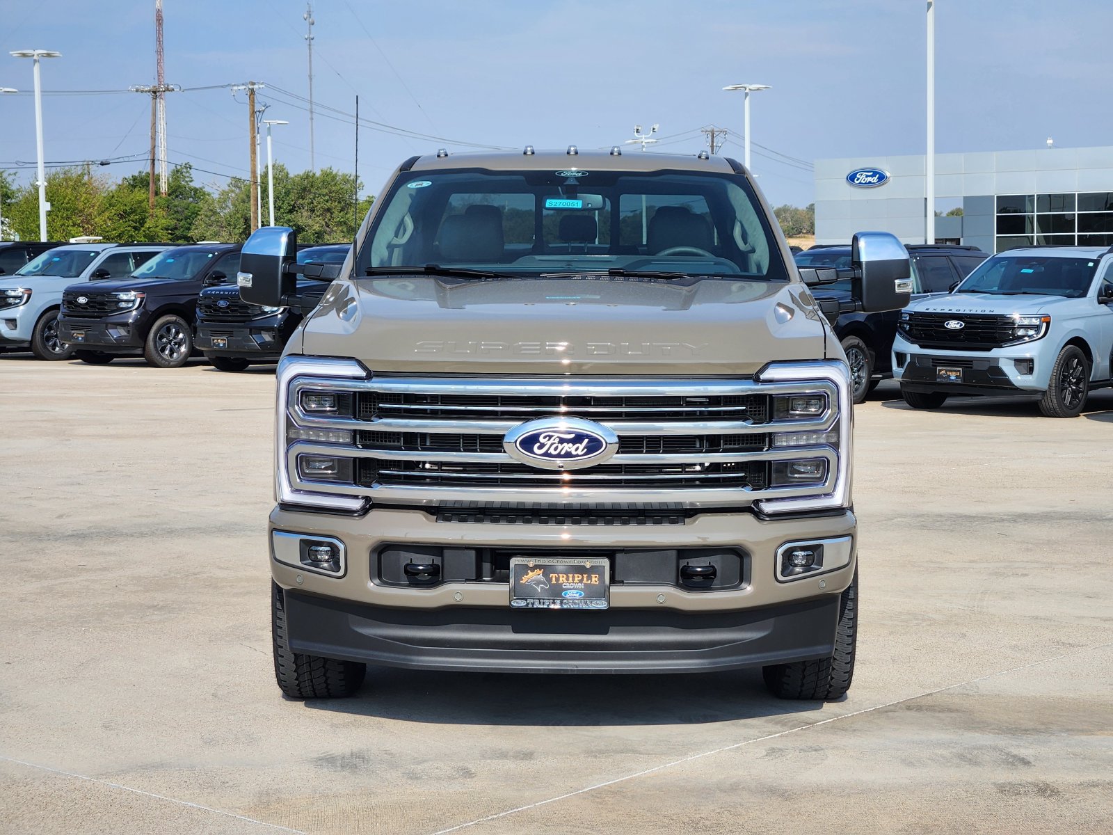 New 2027 Ford F250 Platinum w/ Platinum Plus Package AWD/4WD image 6