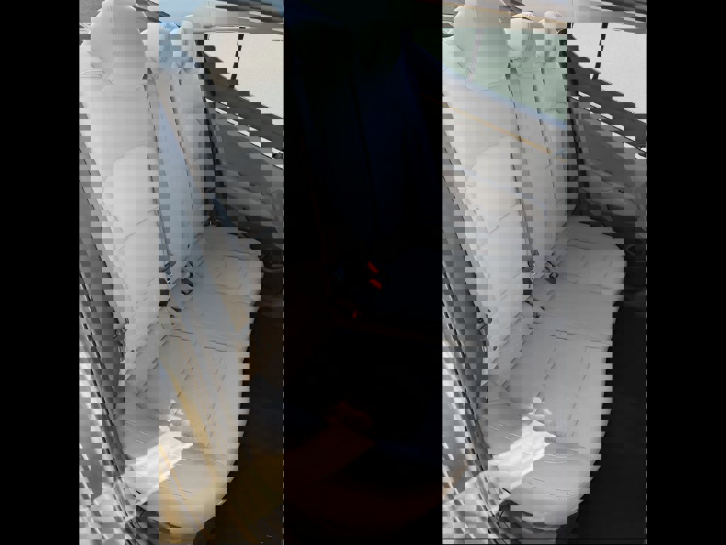 Used 2019 Hyundai Elantra SEL image 14