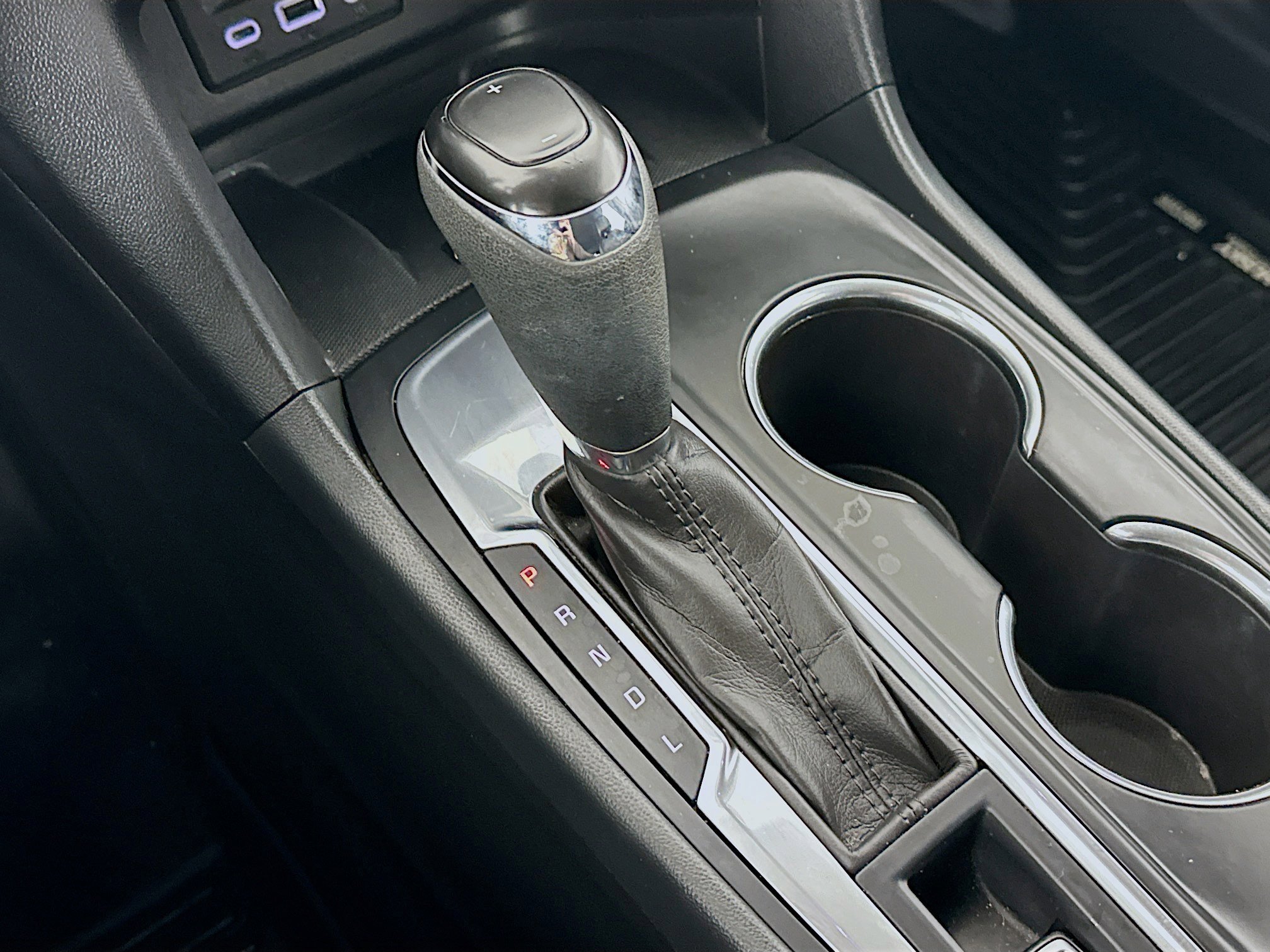 Used 2020 Chevrolet Equinox Premier image 24