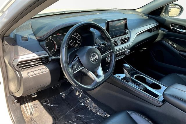 Used 2024 Nissan Altima 2.5 SR image 12