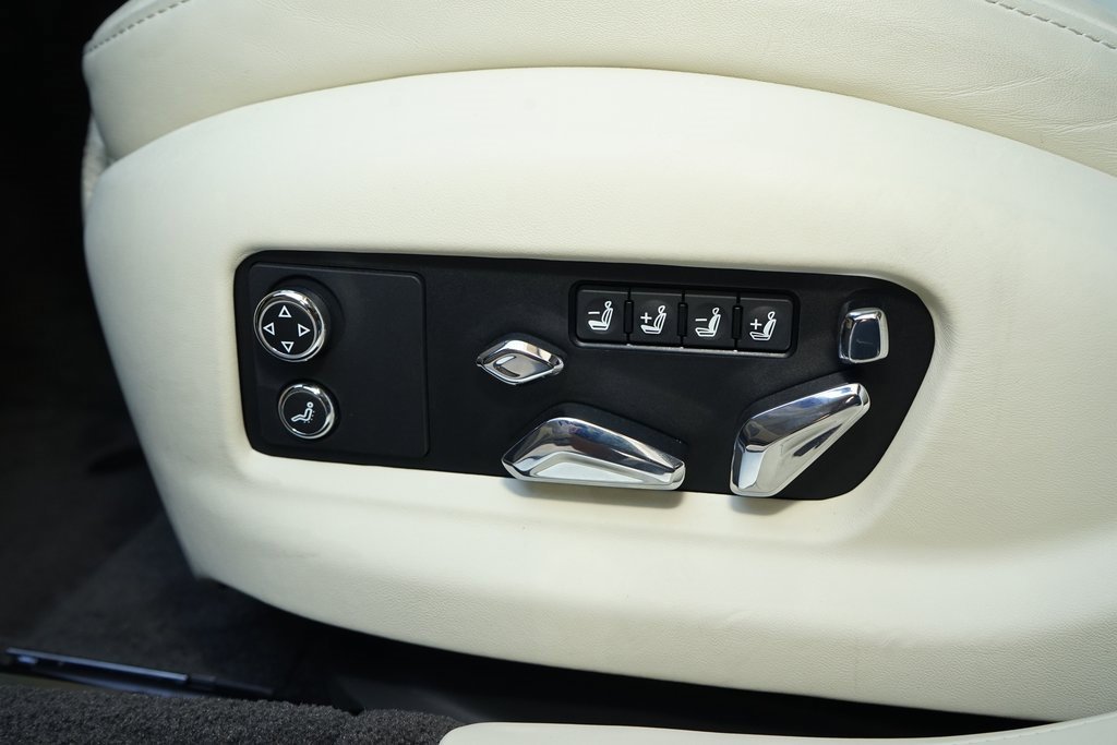 Used 2021 Bentley Flying Spur V8 image 30