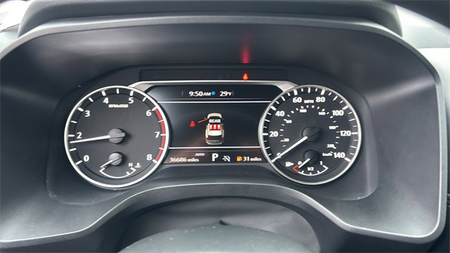 Used 2024 Nissan Rogue SV image 15