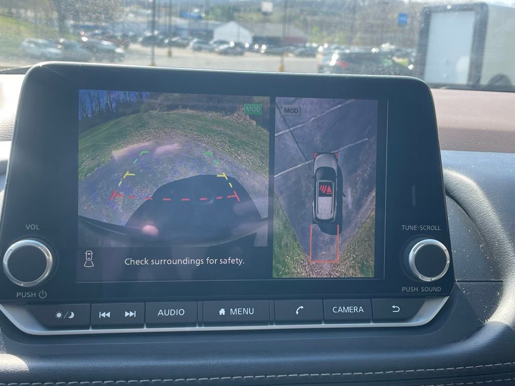 Used 2023 Nissan Rogue SL AWD/4WD image 40