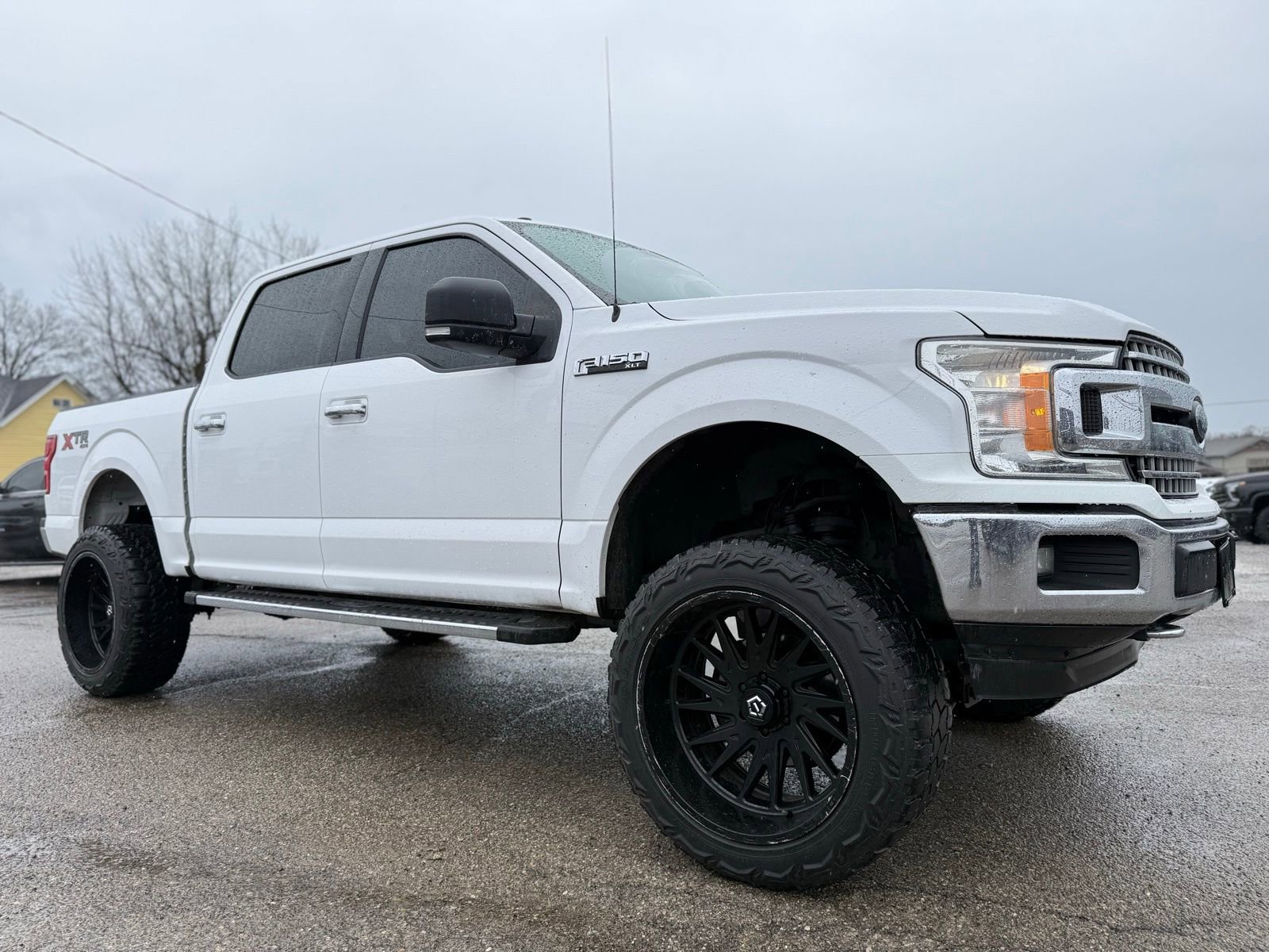 Used 2018 Ford F150 XLT w/ Equipment Group 301A Mid image 8