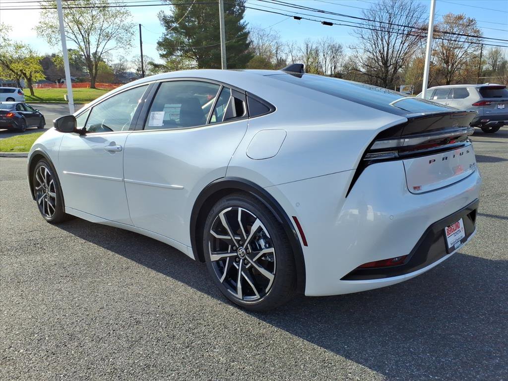 New 2026 Toyota Prius Plug-In Hybrid image 7