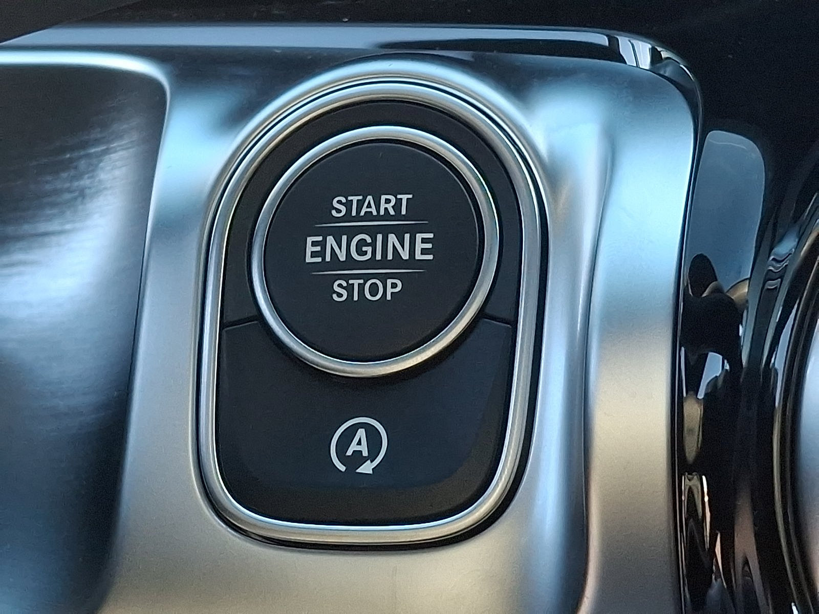New 2026 Mercedes-Benz GLB 250 4MATIC image 18
