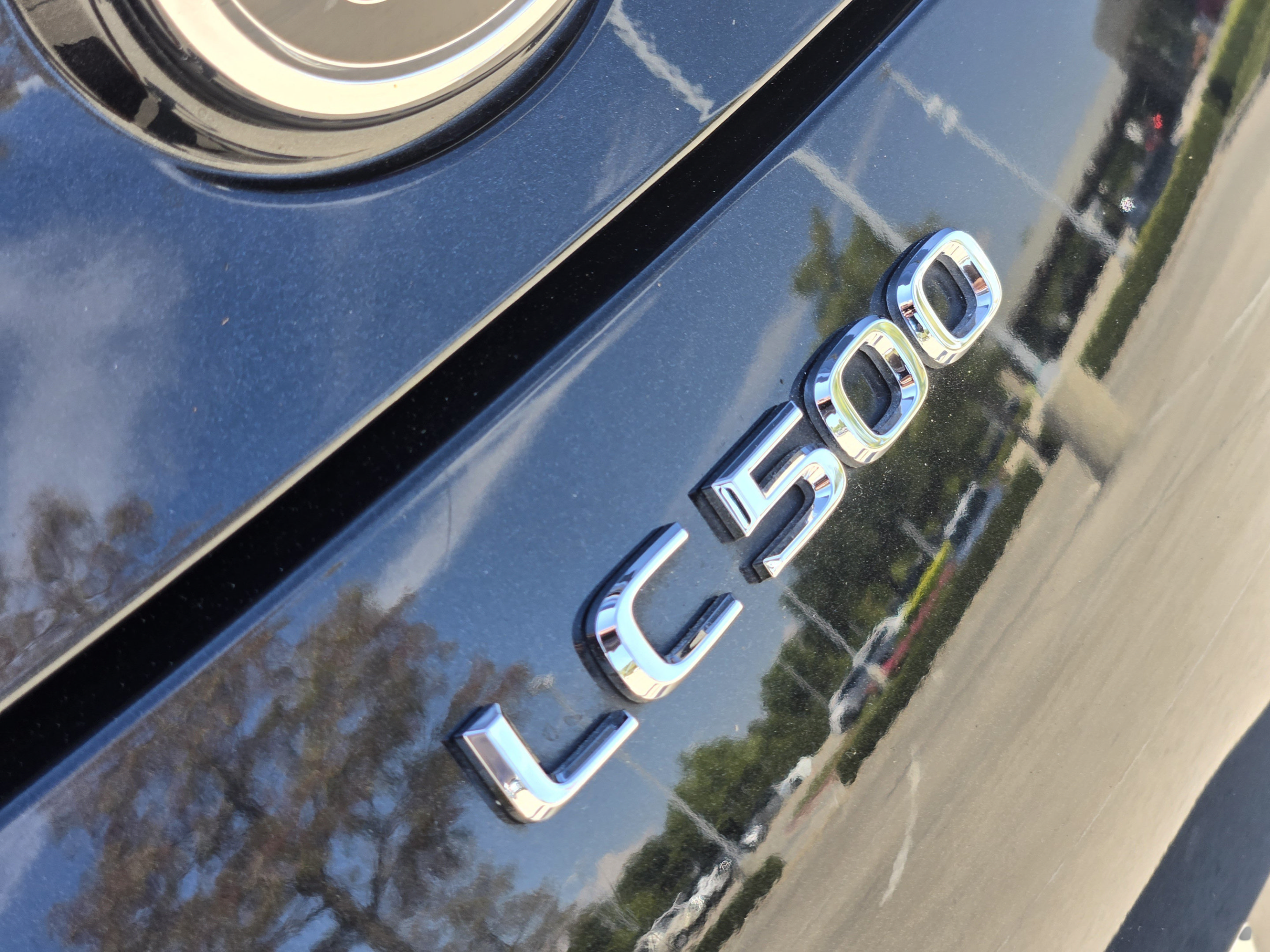 Certified 2024 Lexus LC 500 Coupe w/ Dynamic Handling Package RWD image 38