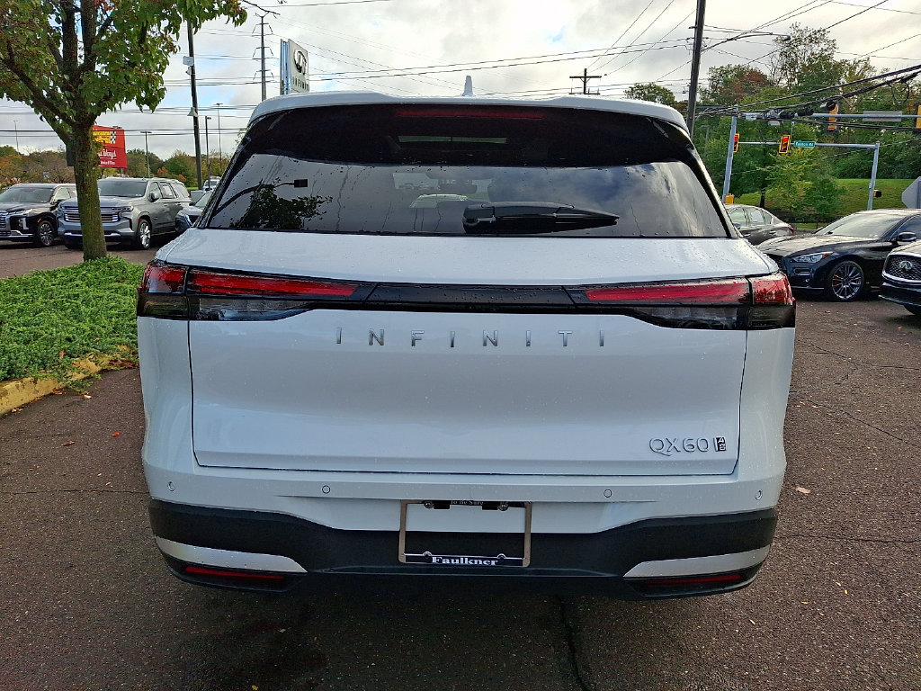 Certified 2026 INFINITI QX60 Luxe w/ Cargo Package AWD/4WD image 5