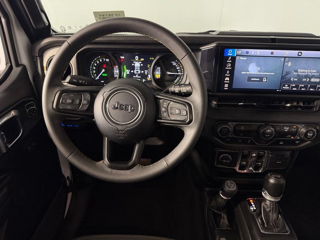 Used 2024 Jeep Wrangler Unlimited AWD/4WD image 14