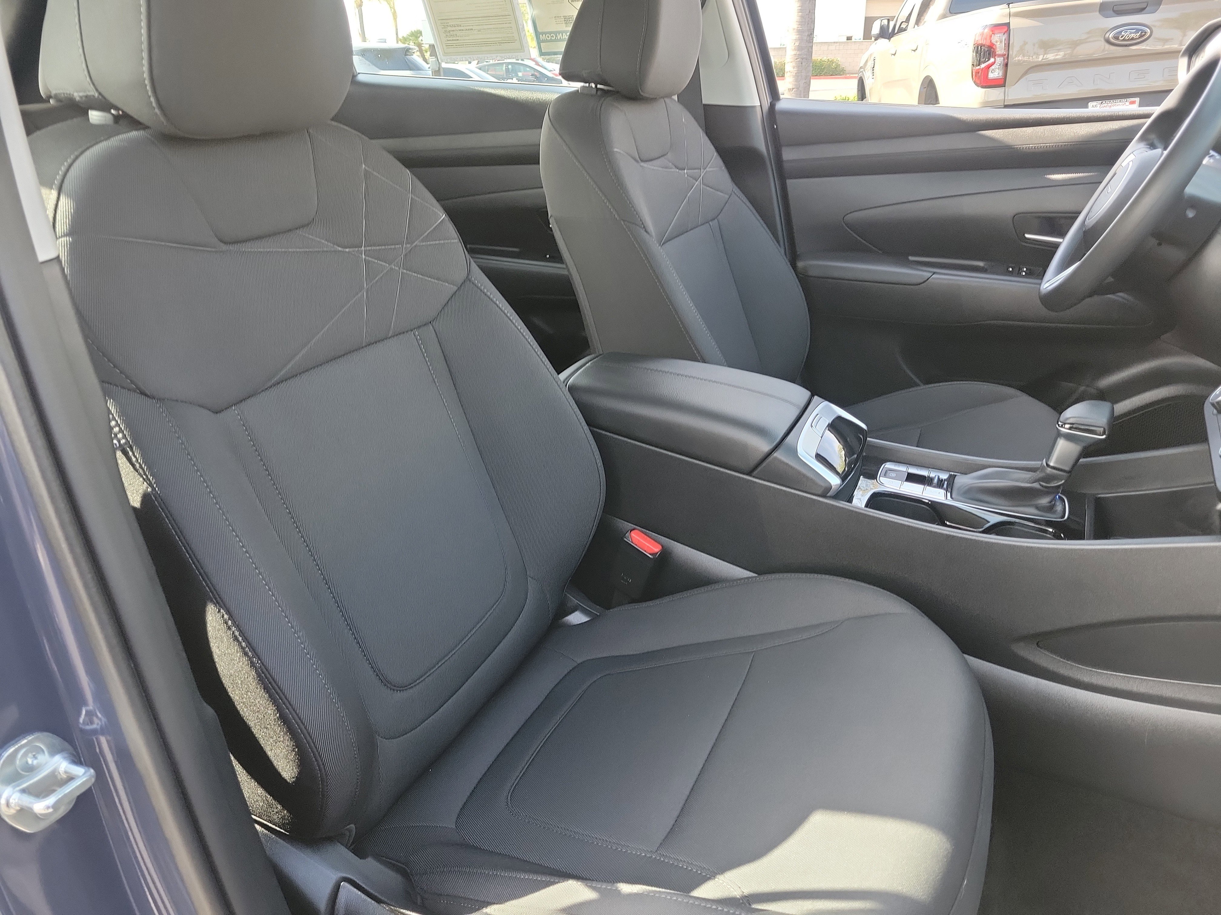 Certified 2025 Hyundai Tucson SE FWD image 23