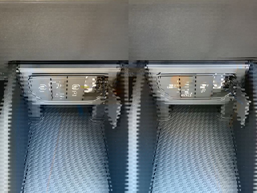 New 2026 Kia K4 LXS image 32