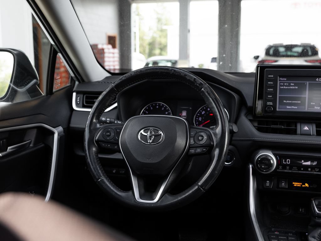 Used 2019 Toyota RAV4 XLE w/ Convenience Package AWD/4WD image 12