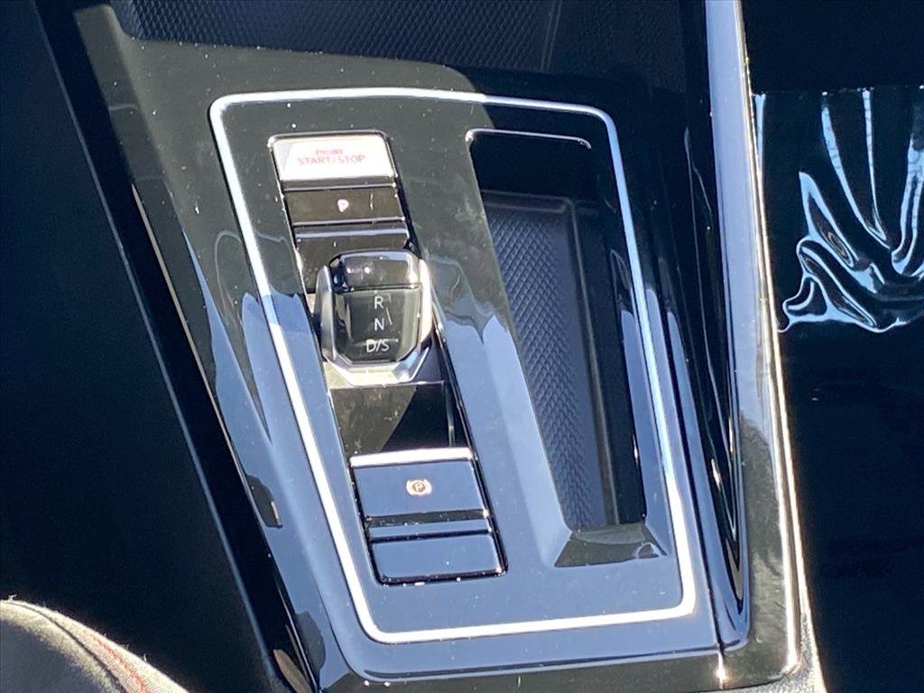 Certified 2024 Volkswagen GTI S image 9