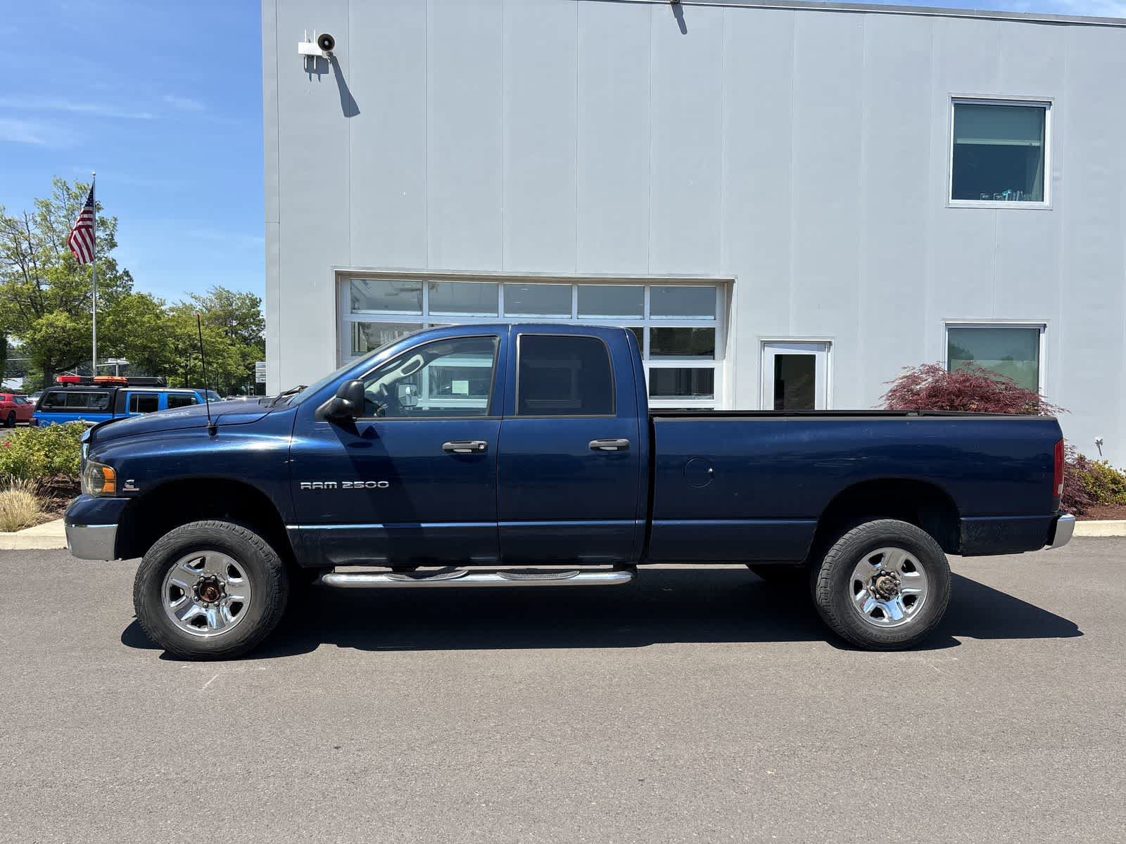 Used 2004 Dodge Ram 2500 Truck SLT w/ Trailer Tow Group AWD/4WD image 2