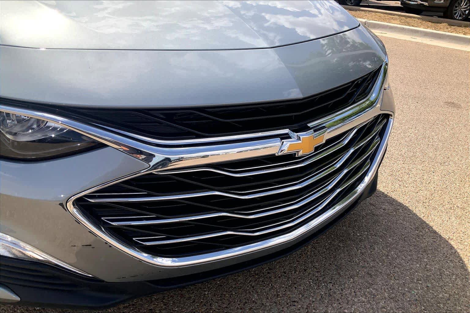 Used 2025 Chevrolet Malibu LS FWD image 37
