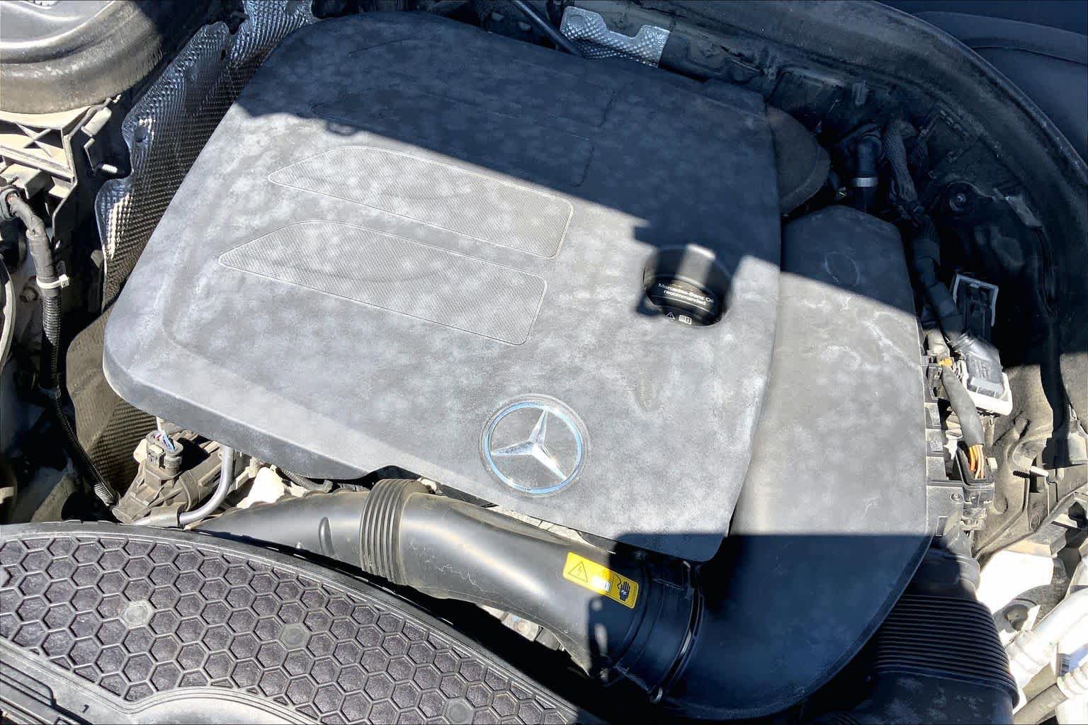 Used 2022 Mercedes-Benz GLC 300 4MATIC image 33