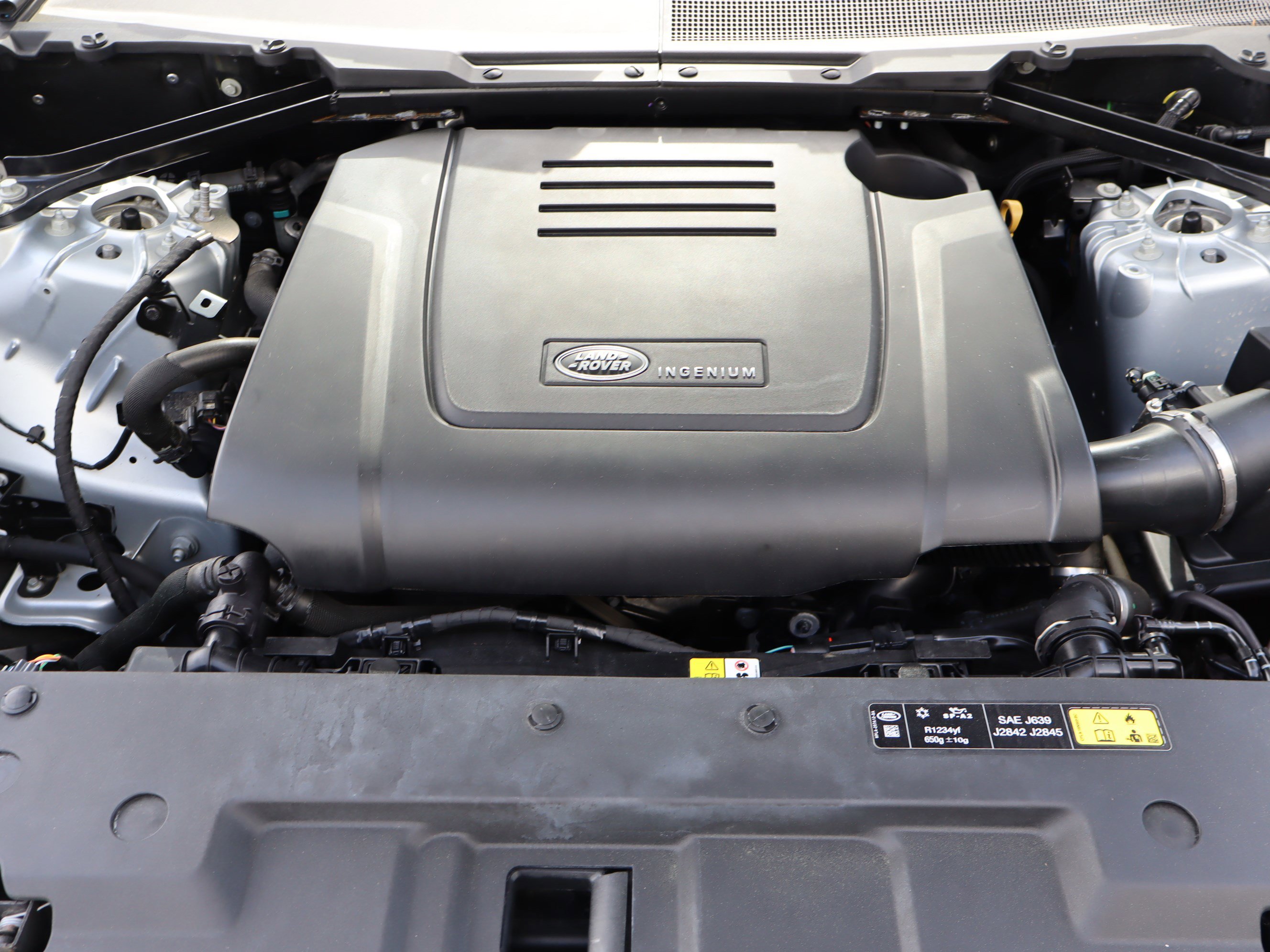 Used 2024 Land Rover Defender 90 S AWD/4WD image 39