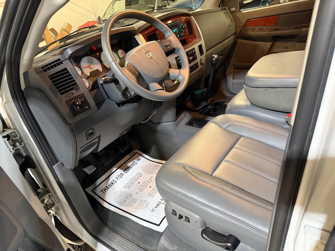 Used 2007 Dodge Ram 3500 Truck Laramie image 2