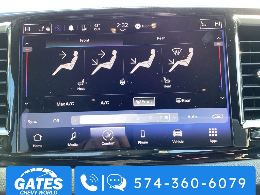 Used 2024 Chrysler Pacifica Touring-L image 20