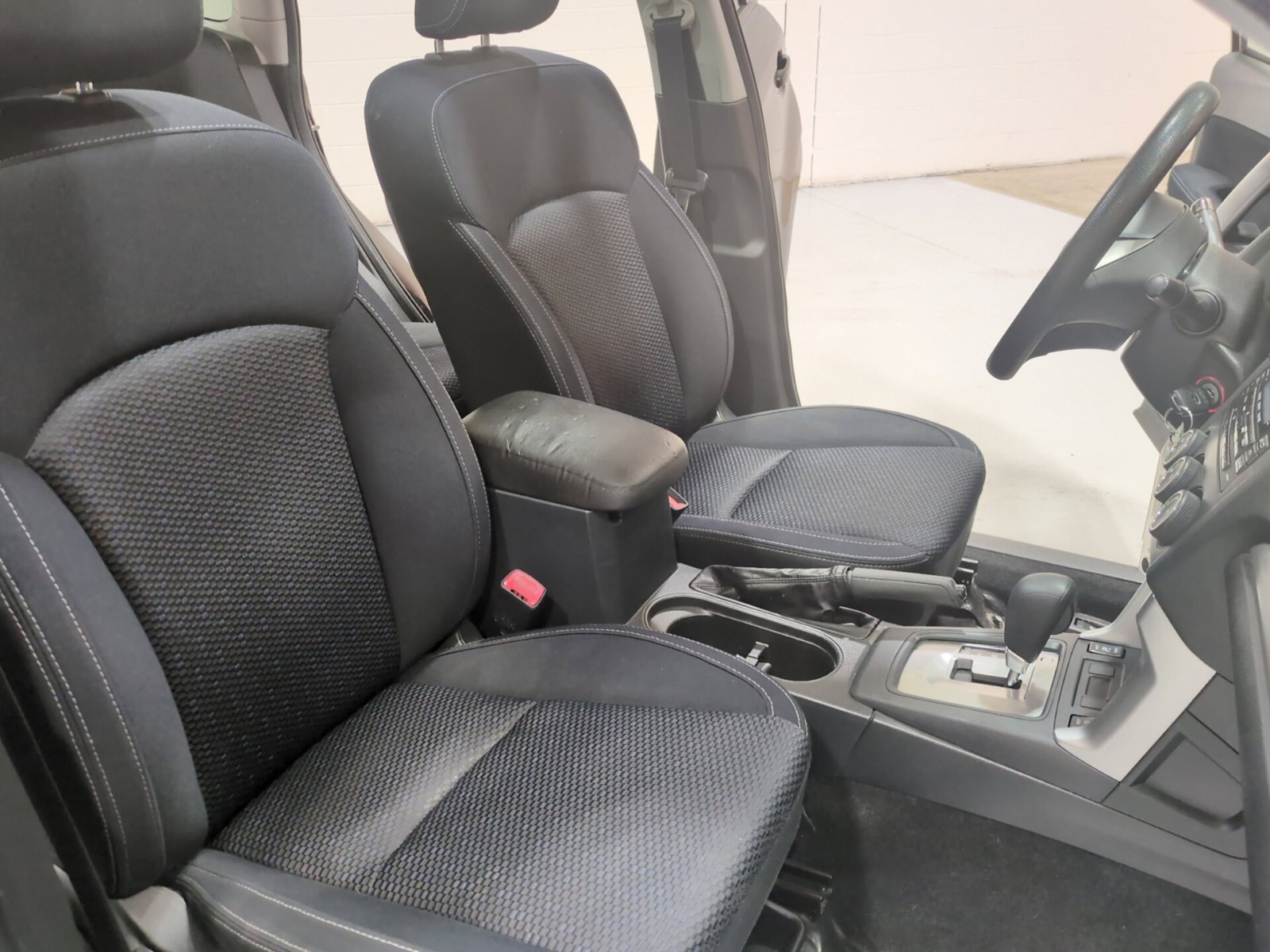 Used 2015 Subaru Forester 2.5i Premium w/ All-Weather Package AWD/4WD image 10