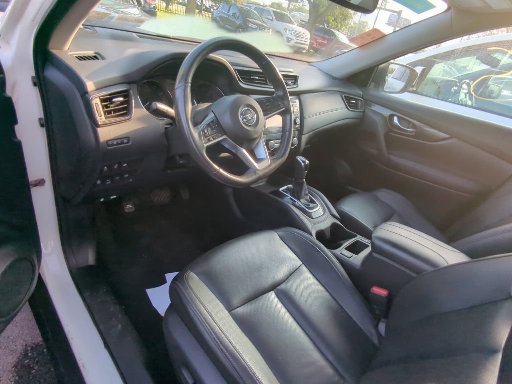 Used 2017 Nissan Rogue SL w/ SL Premium Package AWD/4WD image 7