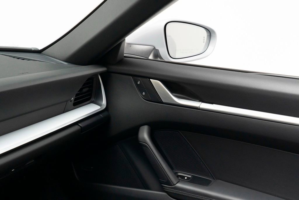 Used 2024 Porsche 911 Targa 4S w/ Premium Package image 50